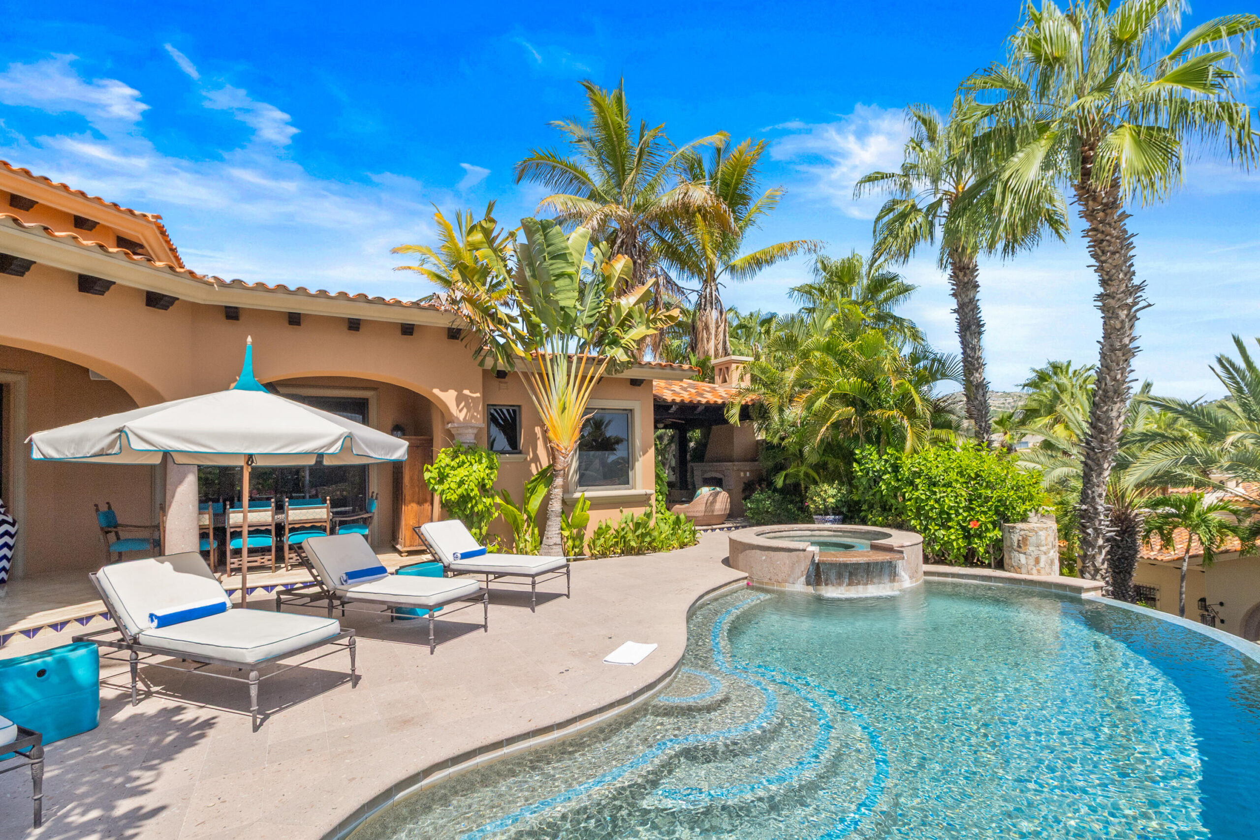 Palmilla Villas Del Mar Discover this single-level Cielos home in the prestigious Villas Del Mar community. The thoughtfully designed great room flows seamlessly into the kitchen, dining area, and expansive terrace, where indoor and outdoor living unite. On the terrace, enjoy a private dining space, infinity-edge pool and spa, and inviting areas for relaxation or entertaining.Offered at the best price in the community, this property is not only a beautiful retreat but also a rare investment opportunity with a strong rental history. Ideally located close to world-class amenities--including a swimmable beach, shops, restaurants, an organic market, and more--it also provides opportunities to join exclusive private clubs such as Club 96, Espiritu, the One&Only Golf Club, and Palmilla Dunes Club. – 85 Las Entradas, San Jose Corridor, BS