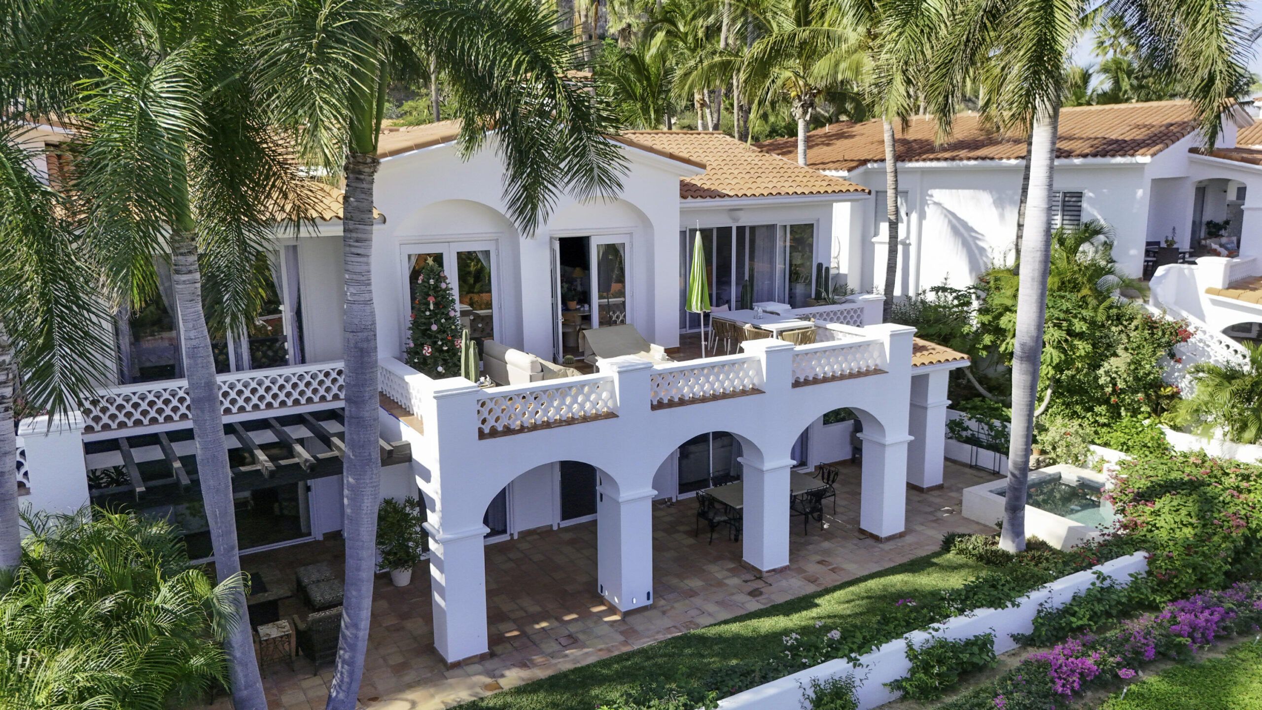 Palmilla Villas De Montana Iconic Palmilla garden condominium with sweeping ocean and mountain for sale