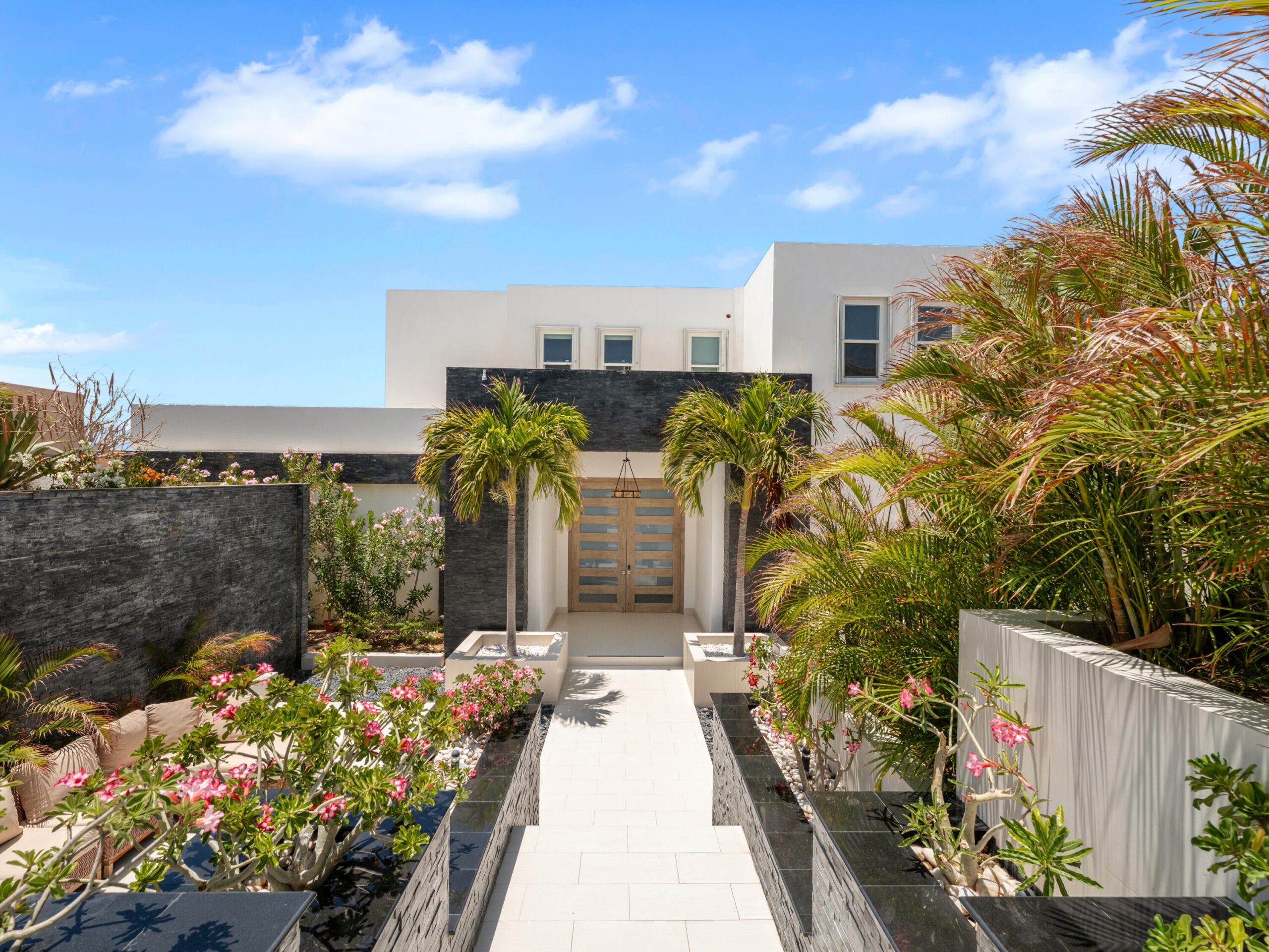 Palmilla Palmilla Estates Recently reimagined with a refined, modern sensibility, this 4-bedroom, 4.5-bath residence plus newly-built guest casita and offers an effortless blend of comfort and design. Framed by sweeping for sale