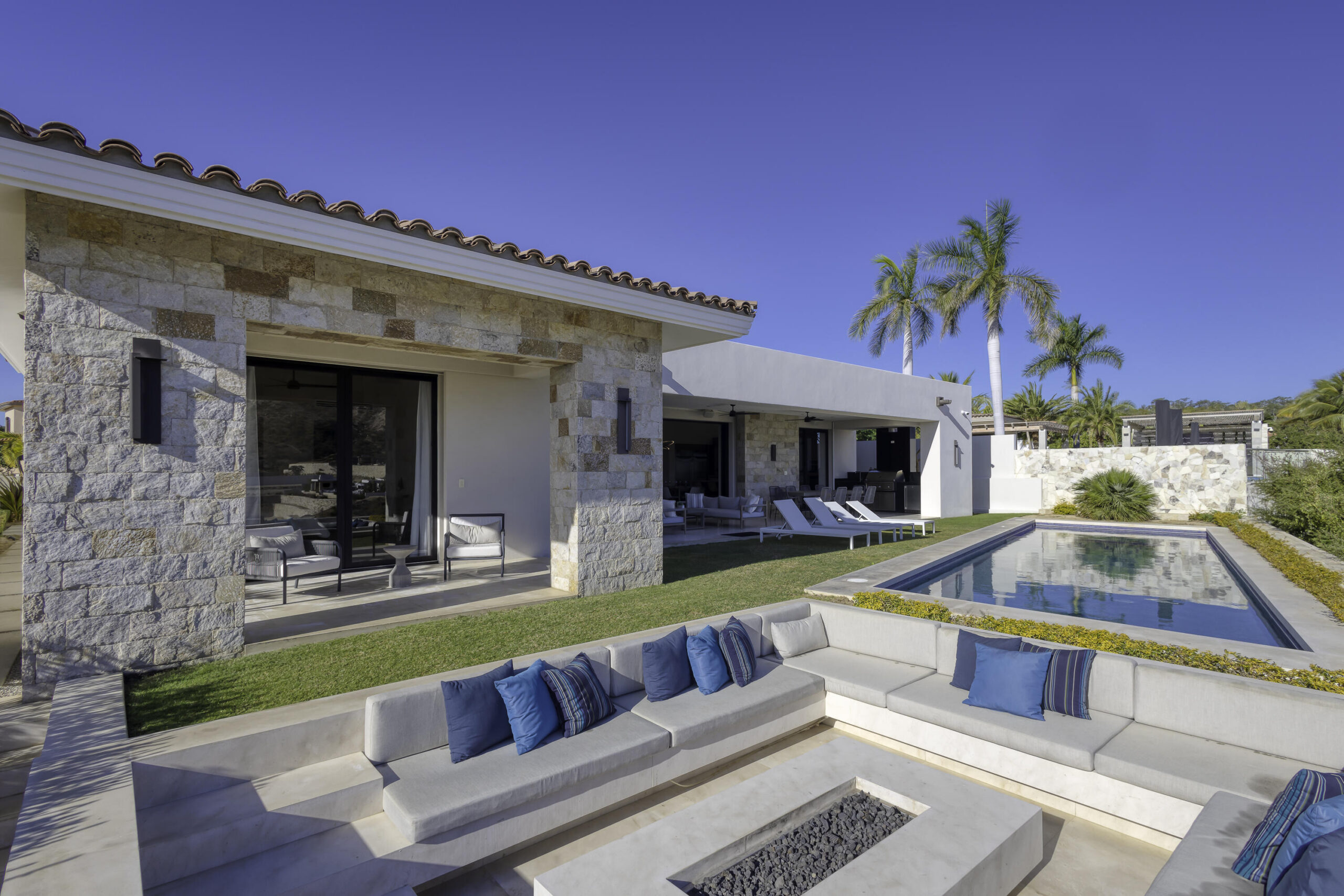 Palmilla Palmilla Estates Commanding breathtaking ocean and golf course for sale