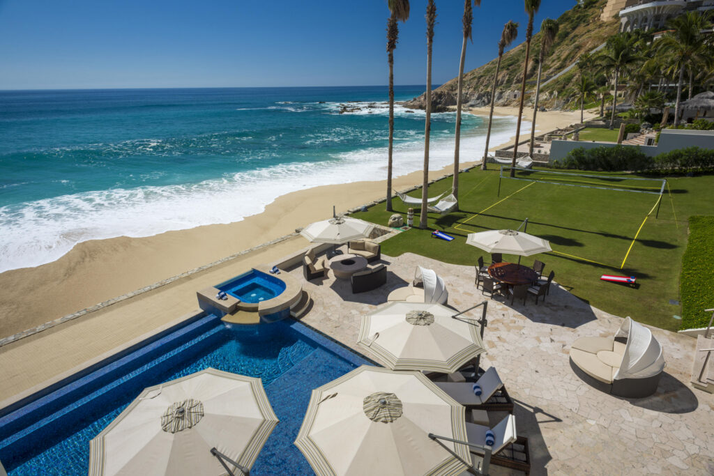 Palmilla Caleta Loma Casa Plumeria is a beautifully designed, single-level 4-bedroom hacienda-style home located within the prestigious gated community of Caleta Loma in Palmilla. Thoughtfully upgraded while preserving its authentic Mexican charm, the home features three bedrooms in the main house and a separate casita located off the courtyard, ideal for guests or added privacy.You enter the home through a beautifully landscaped courtyard, surrounded by colorful plumerias and bougainvillea that carry throughout the entire property. The landscaping creates a high level of privacy and gives the home a peaceful, tucked-away feel, while still enjoying ocean – Villas Del Mar, San Jose Corridor, BS